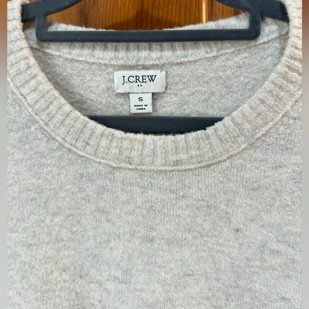 J. Crew Factory Crewneck Sweater in Extra Soft Yarn - Oatmeal, Small - Picture 4 of 5